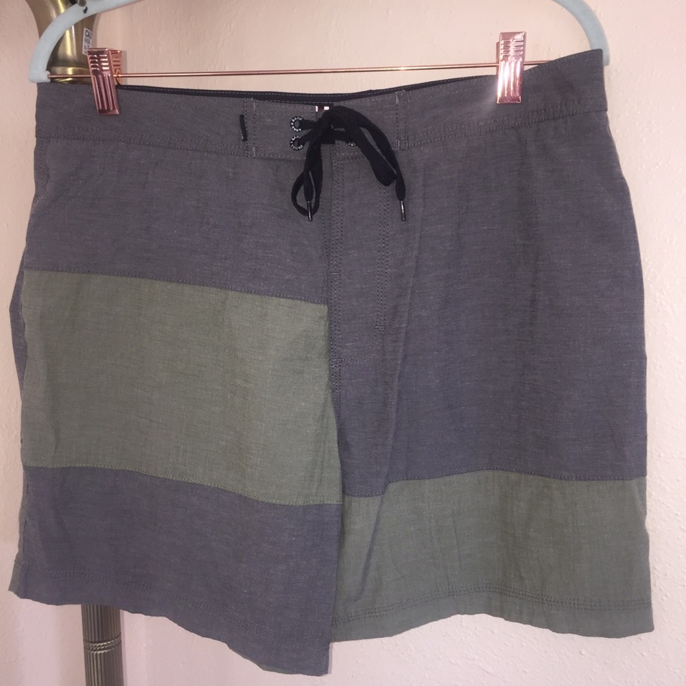 BANKS BRISTOL BOARDSHORTS SAGE GREEN & GRAY SZ 32